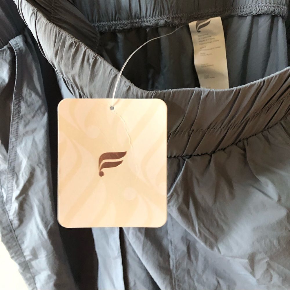 Fabletics Ultra High Waisted Piped Nylon Pants - Picture 9 of 10